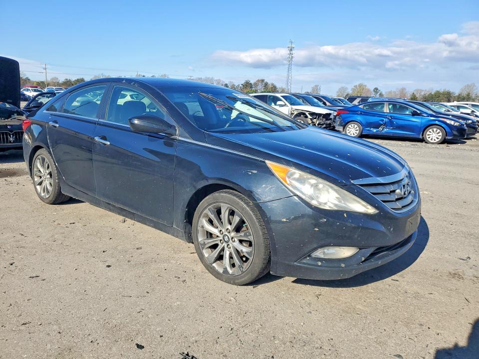 Photo 4 from auction – 2012 HYUNDAI SONATA with VIN 5NPEC4AC7CH334160