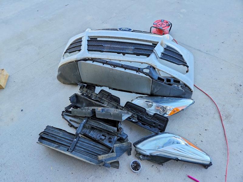 Photo 13 from auction – 2016 FORD ESCAPE with VIN 1FMCU0GX8GUB83117
