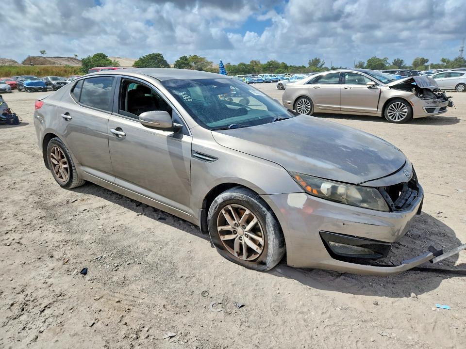 Photo 4 from auction – 2012 KIA OPTIMA with VIN 5XXGM4A75CG028871