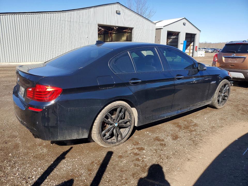 Снимка 3 от търг – 2016 BMW 535 с VIN WBA5B3C57GG259835