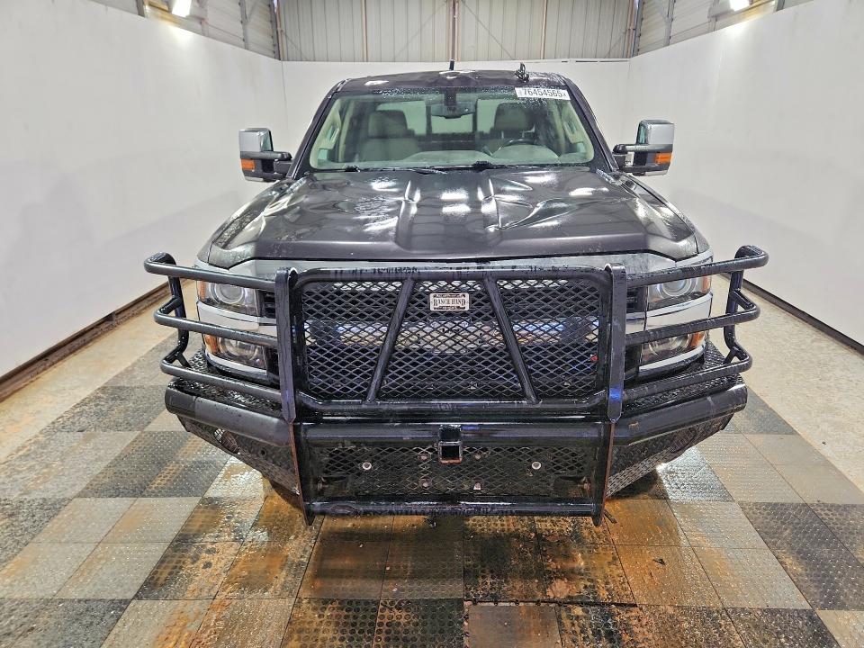 Photo 5 from auction – 2016 CHEVROLET SILVERADO with VIN 1GC4K0C81GF220641