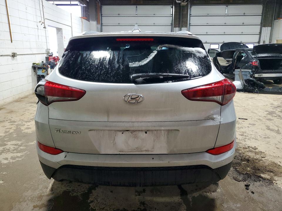 Photo 6 from auction – 2018 HYUNDAI TUCSON with VIN KM8J33A42JU693237