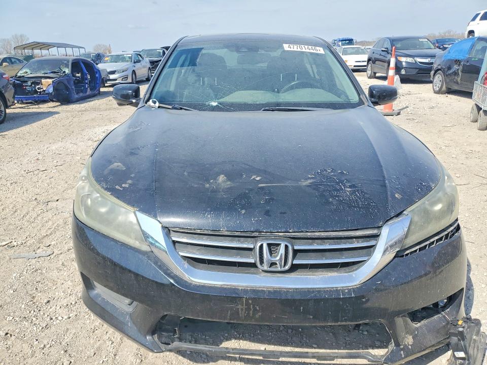 Photo 5 from auction – 2014 HONDA ACCORD with VIN 1HGCR2F88EA064205