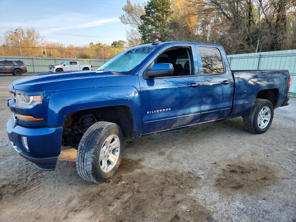 CHEVROLET SILVERADO 2017 with VIN 1GCVKREC8HZ318866 - Photo from auction