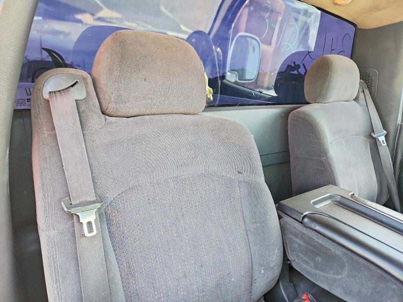 Photo 10 from auction – 2004 CHEVROLET SILVERADO with VIN 1GCEC14T94Z154599