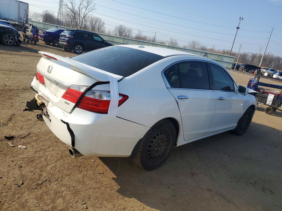 Photo 3 from auction – 2013 HONDA ACCORD with VIN 1HGCR3F83DA802013