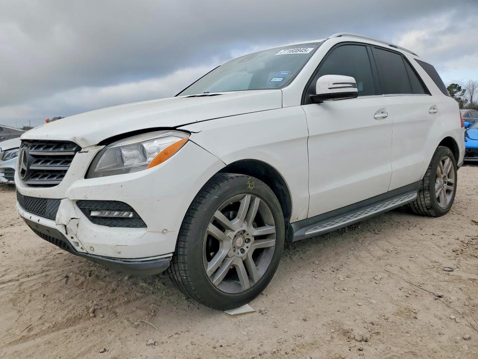 MERCEDES-BENZ ML 2015 with VIN 4JGDA5JB3FA596280 - Photo from auction
