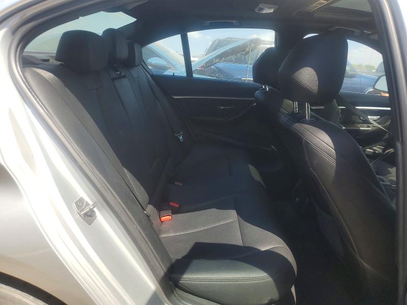 Photo 10 from auction – 2017 BMW 330 with VIN WBA8B9G50HNU49127