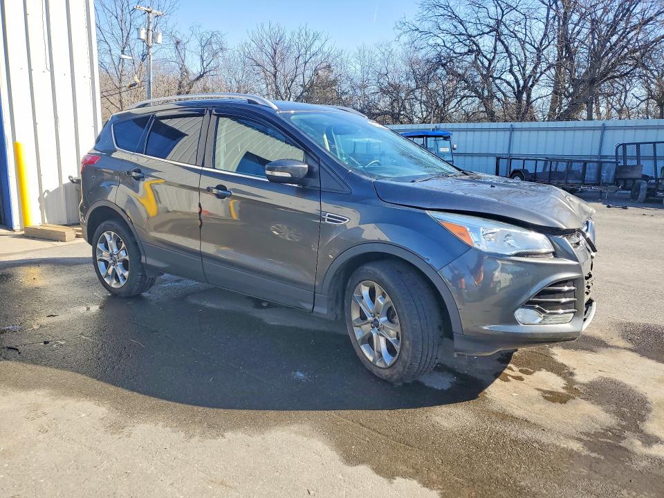 Photo 4 from auction – 2016 FORD ESCAPE with VIN 1FMCU9J96GUA80258