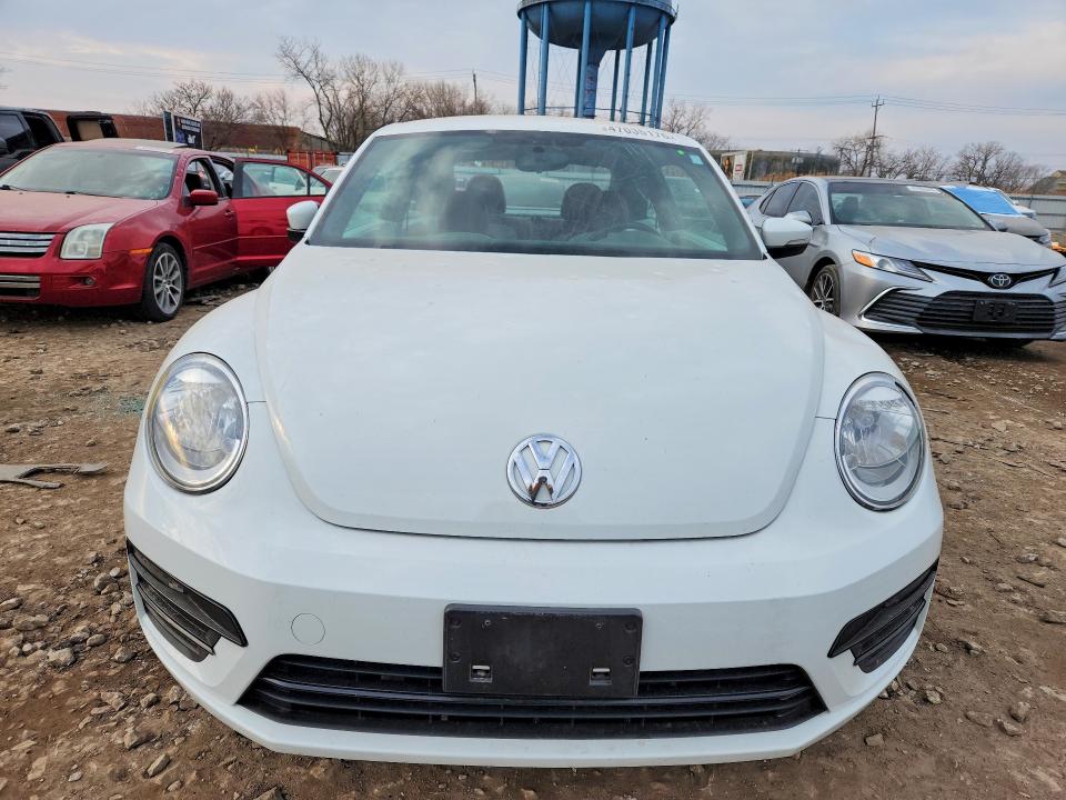 Photo 5 from auction – 2017 VOLKSWAGEN BEETLE with VIN 3VWF17AT7HM623114