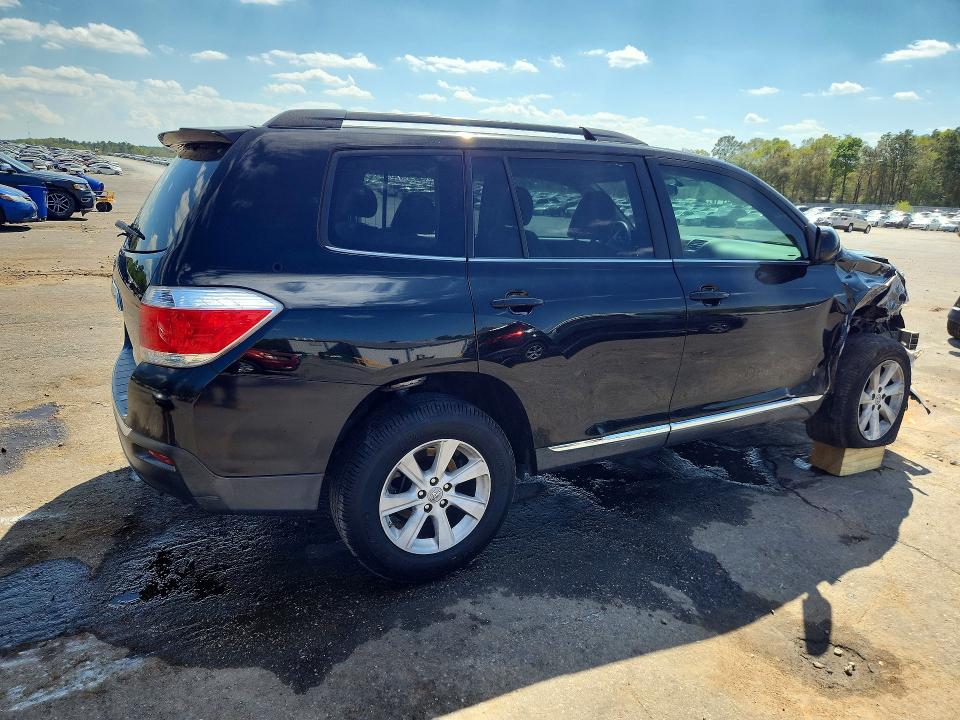 Photo 3 from auction – 2012 TOYOTA HIGHLANDER with VIN 5TDZK3EH4CS068420