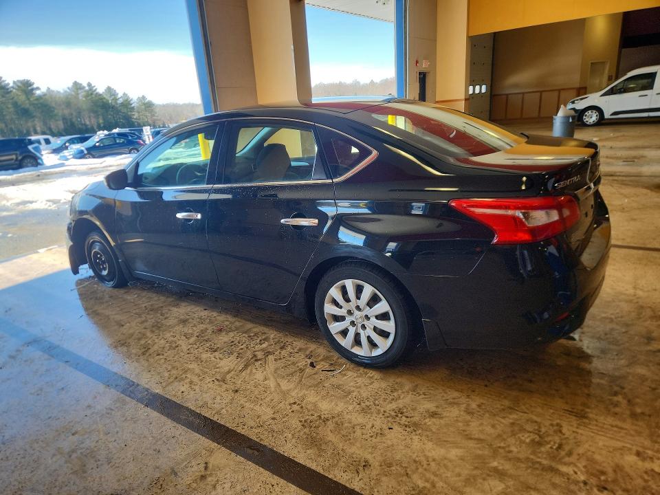 Photo 2 from auction – 2017 NISSAN SENTRA with VIN 3N1AB7AP8HY404638