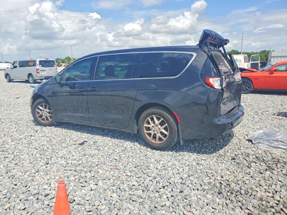 Photo 2 from auction – 2017 CHRYSLER PACIFICA with VIN 2C4RC1DG5HR609064