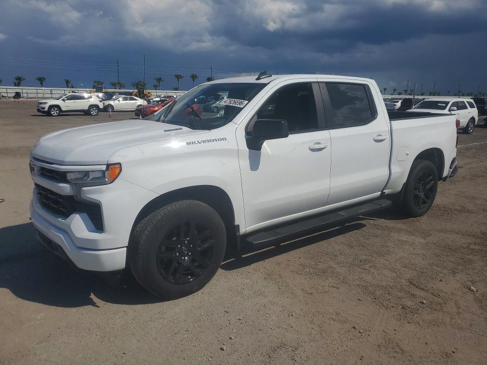 2025 CHEVROLET SILVERADO - Търг №53629776