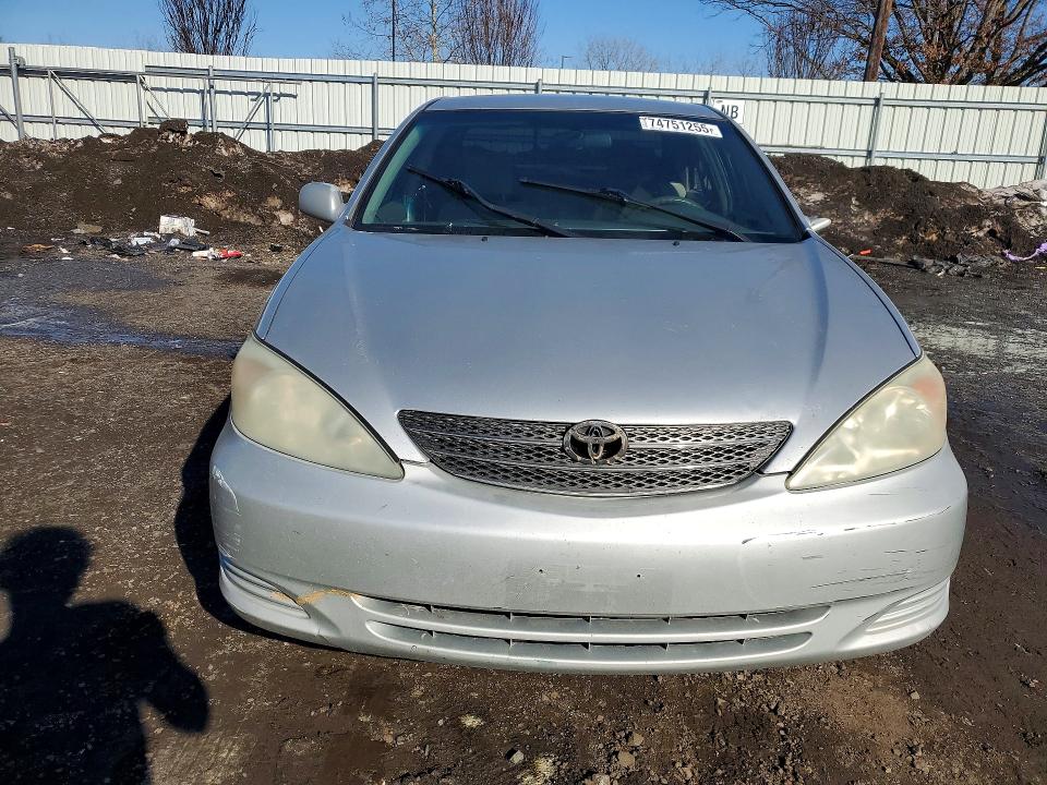 Photo 5 from auction – 2004 TOYOTA CAMRY with VIN 4T1BE32K04U797256