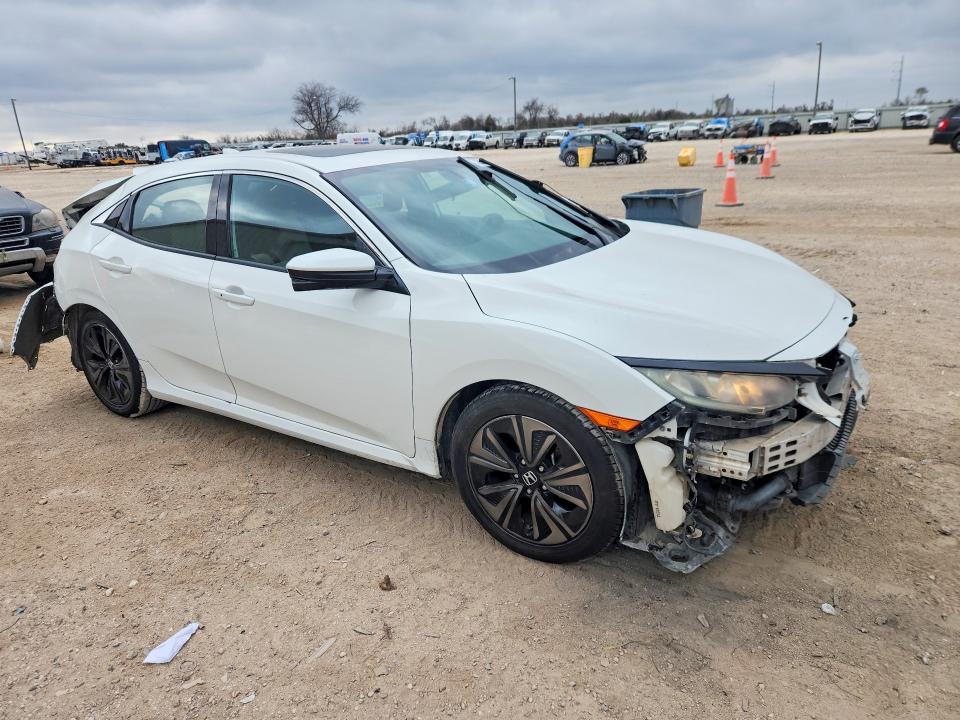 Photo 4 from auction – 2017 HONDA CIVIC with VIN SHHFK7H56HU217142