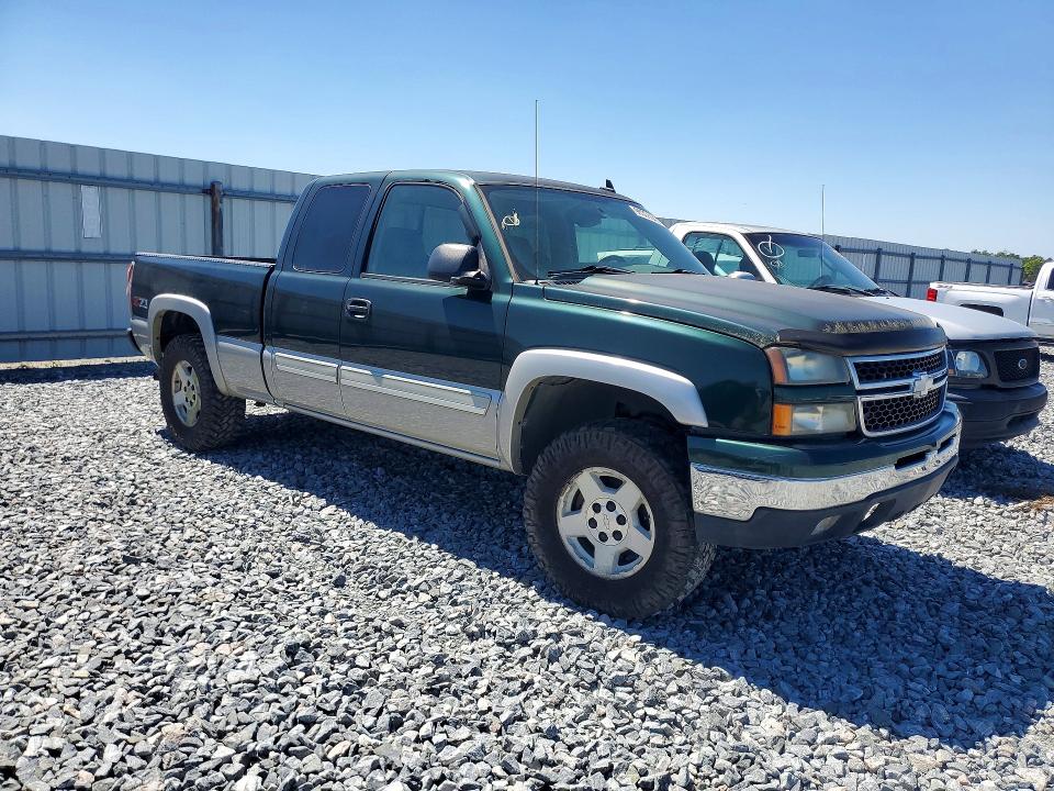 Photo 4 from auction – 2006 CHEVROLET SILVERADO with VIN 1GCEK19B76Z124488