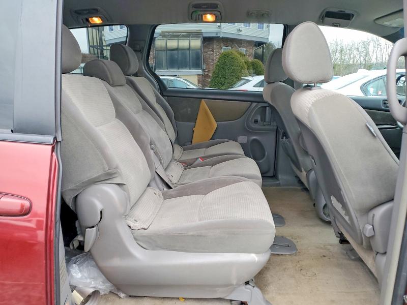 Photo 11 from auction – 2007 TOYOTA SIENNA with VIN 5TDZK23C87S013394