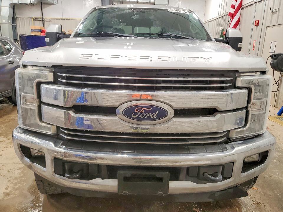 Photo 5 from auction – 2017 FORD F250 with VIN 1FT7W2BT8HEB52946