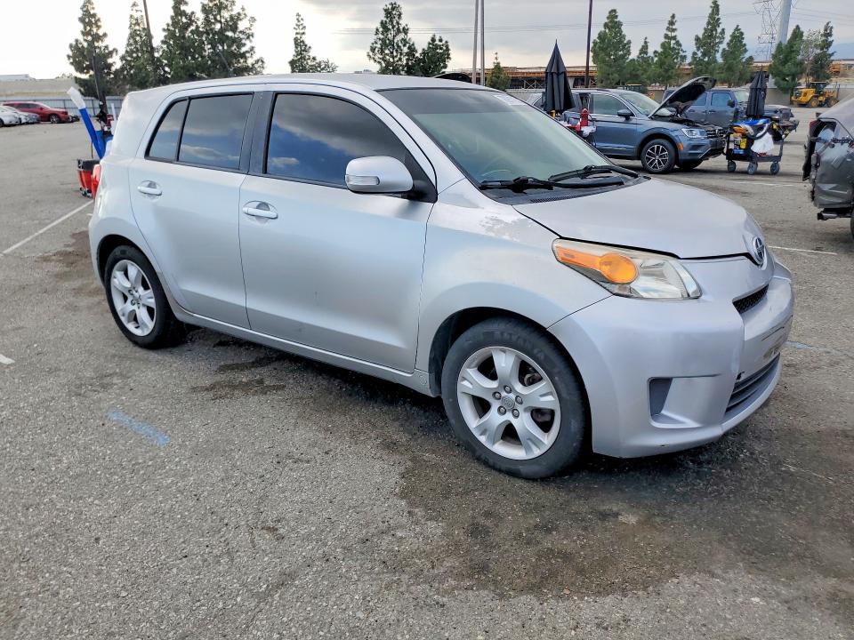 Photo 4 from auction – 2013 TOYOTA SCION XD with VIN JTKKUPB44D1033646