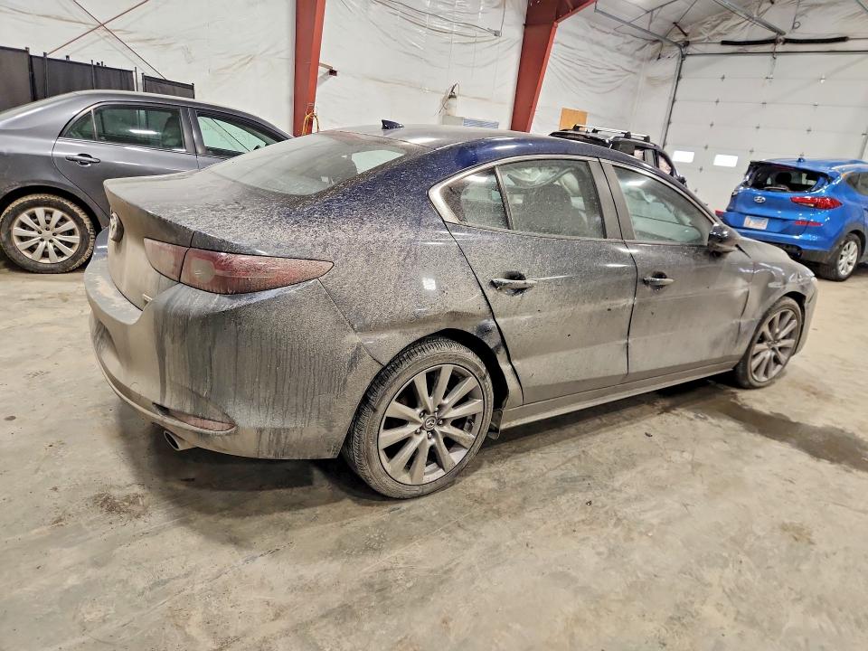 Photo 3 from auction – 2020 MAZDA 3 with VIN JM1BPBDM2L1164510