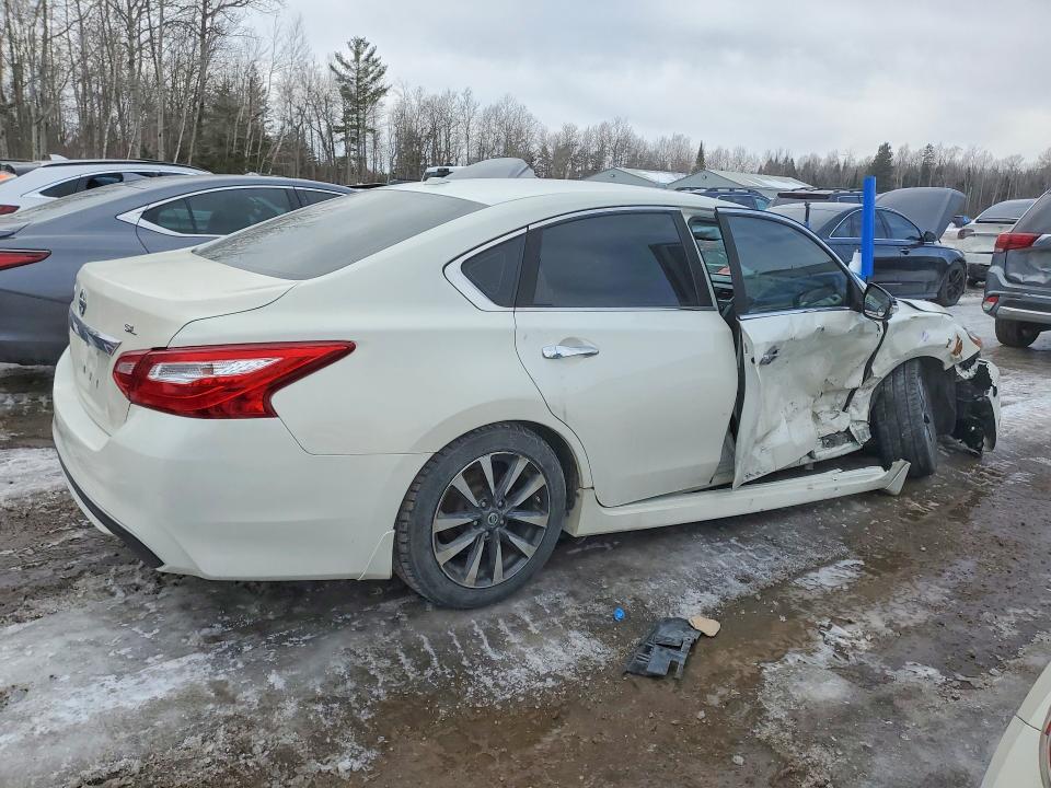 Photo 3 from auction – 2016 NISSAN ALTIMA with VIN 1N4AL3AP7GN340323