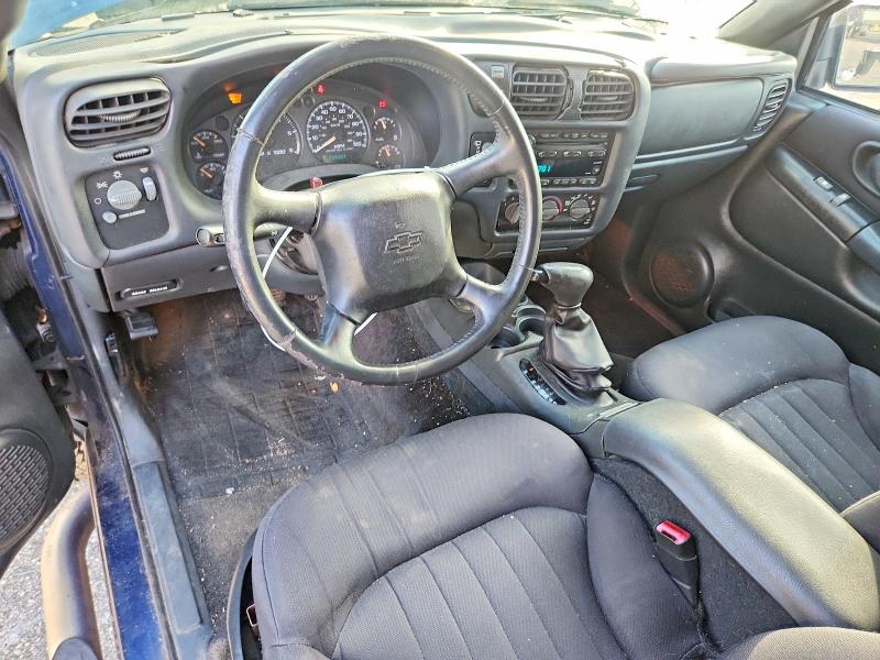 Photo 8 from auction – 2004 CHEVROLET BLAZER with VIN 1GNCT18X64K116560