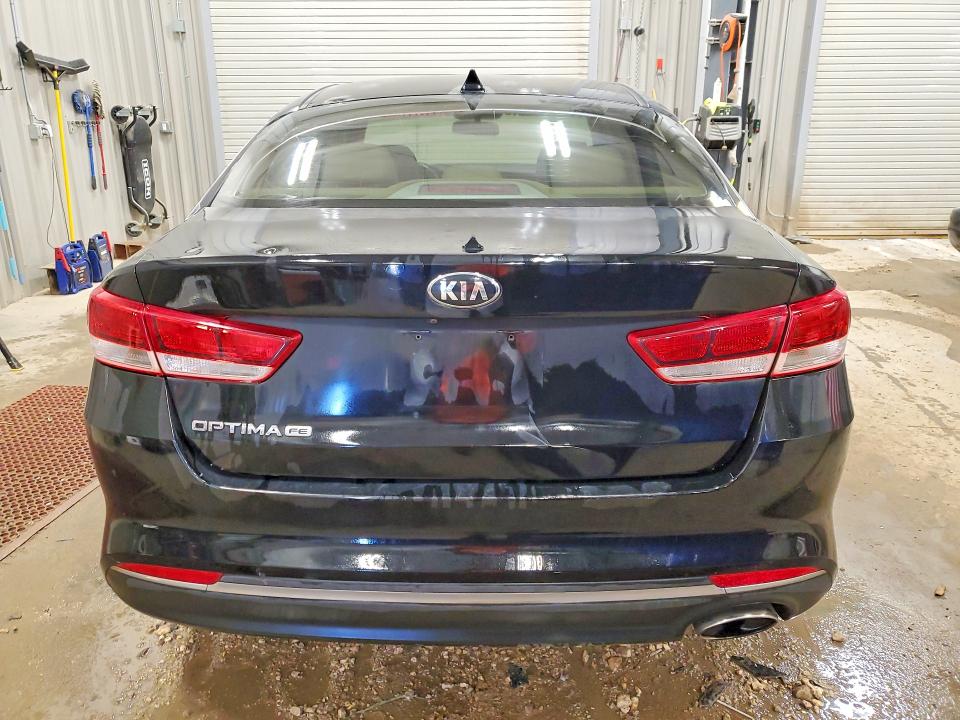 Photo 6 from auction – 2016 KIA OPTIMA with VIN 5XXGT4L37GG094177