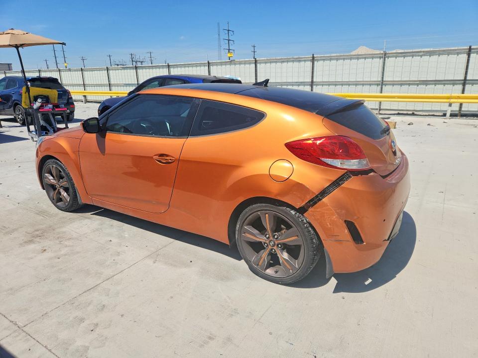 Photo 2 from auction – 2015 HYUNDAI VELOSTER with VIN KMHTC6AD4FU238780