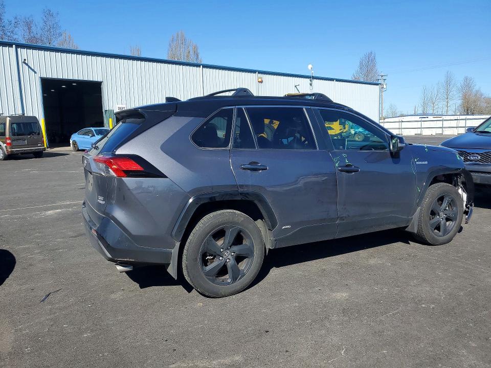 Photo 3 from auction – 2020 TOYOTA RAV4 with VIN JTMEWRFV6LJ034213