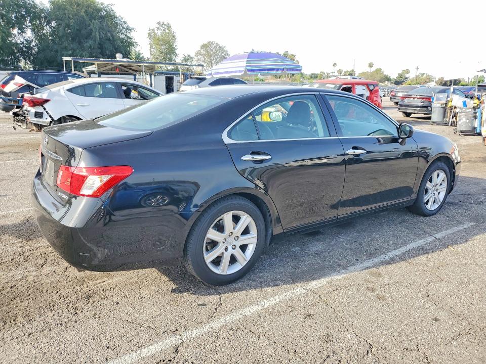 Photo 3 from auction – 2009 LEXUS UNKNOWN with VIN JTHBJ46G792276516
