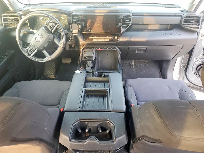 Photo 8 from auction – 2024 TOYOTA TUNDRA with VIN 5TFKB5DB5RX175974