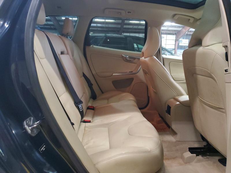 Photo 11 from auction – 2015 VOLVO XC60 with VIN YV440MDK8F2741592