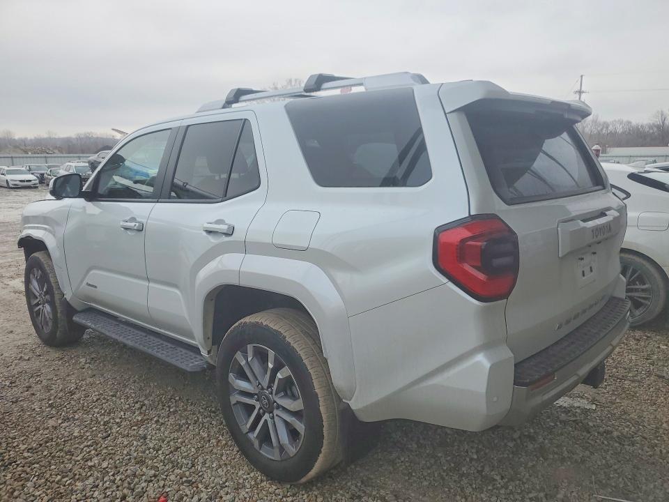 Photo 2 from auction – 2025 TOYOTA 4RUNNER with VIN JTEVA5BRXS5035044
