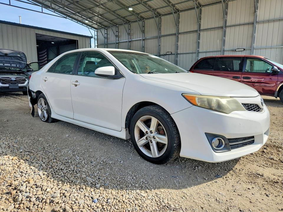 Photo 4 from auction – 2012 TOYOTA CAMRY with VIN 4T1BF1FK5CU181904