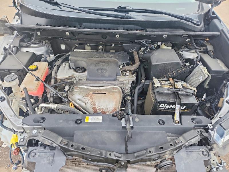 Photo 11 from auction – 2017 TOYOTA RAV4 with VIN 2T3RFREV8HW635814