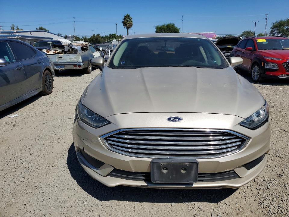 Photo 5 from auction – 2017 FORD FUSION with VIN 3FA6P0HDXHR293565