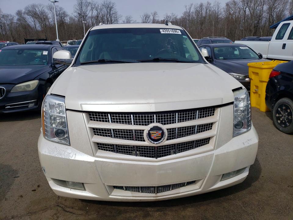 Photo 5 from auction – 2013 CADILLAC ESCALADE with VIN 1GYS4JEF7DR166589