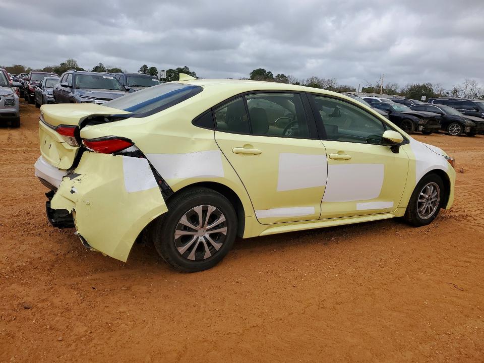 Photo 3 from auction – 2022 TOYOTA COROLLA with VIN JTDEAMDE6NJ040519