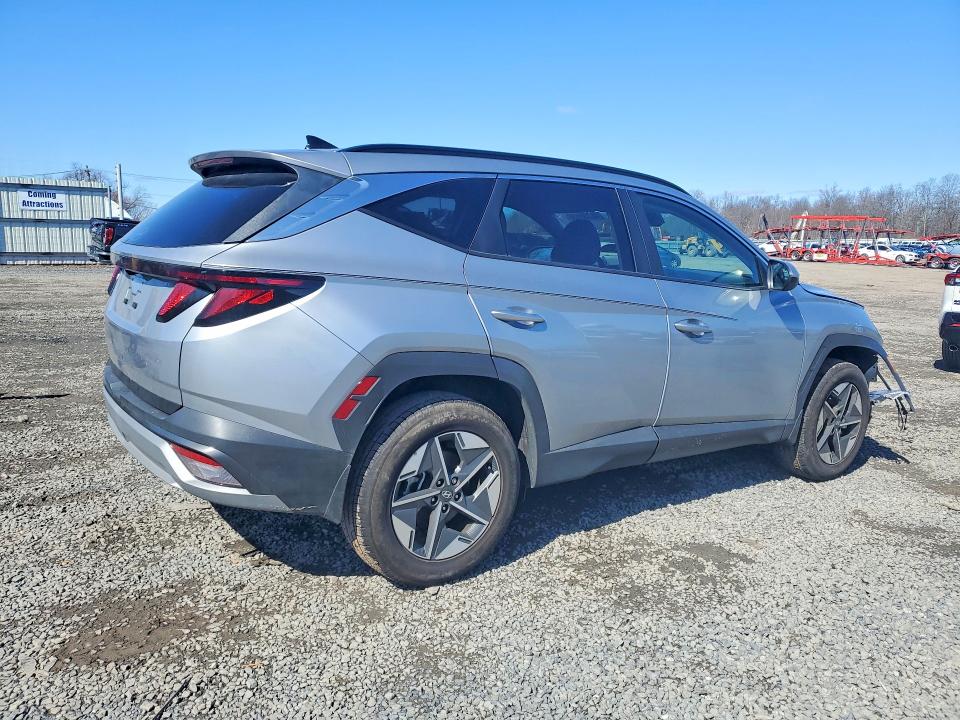 Photo 3 from auction – 2025 HYUNDAI TUCSON with VIN 5NMJBCDE4SH511204