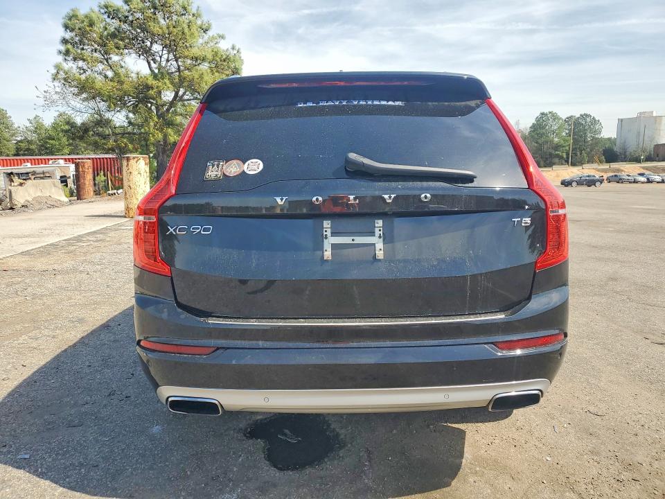 Photo 6 from auction – 2017 VOLVO XC90 with VIN YV4102KK0H1119684