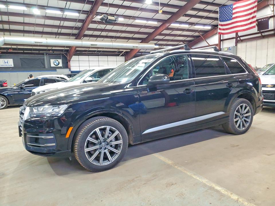 AUDI Q7 2019 with VIN WA1LAAF7XKD039138 - Photo from auction