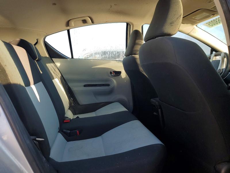 Photo 10 from auction – 2014 TOYOTA PRIUS C with VIN JTDKDTB30E1066801