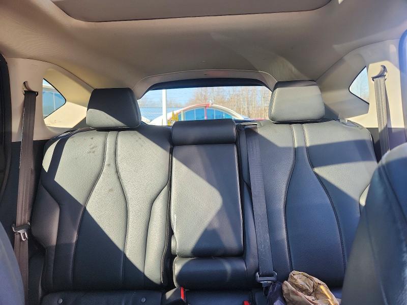 Photo 10 from auction – 2020 ACURA RDX with VIN 5J8TC2H3XLL005659