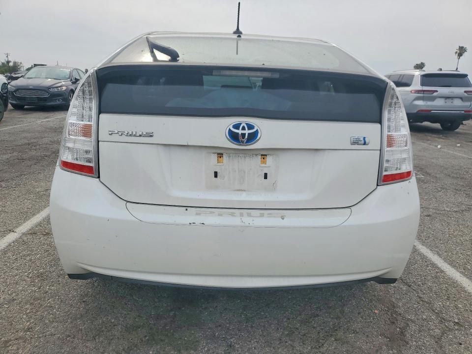 Photo 6 from auction – 2011 TOYOTA PRIUS with VIN JTDKN3DU3B5321609