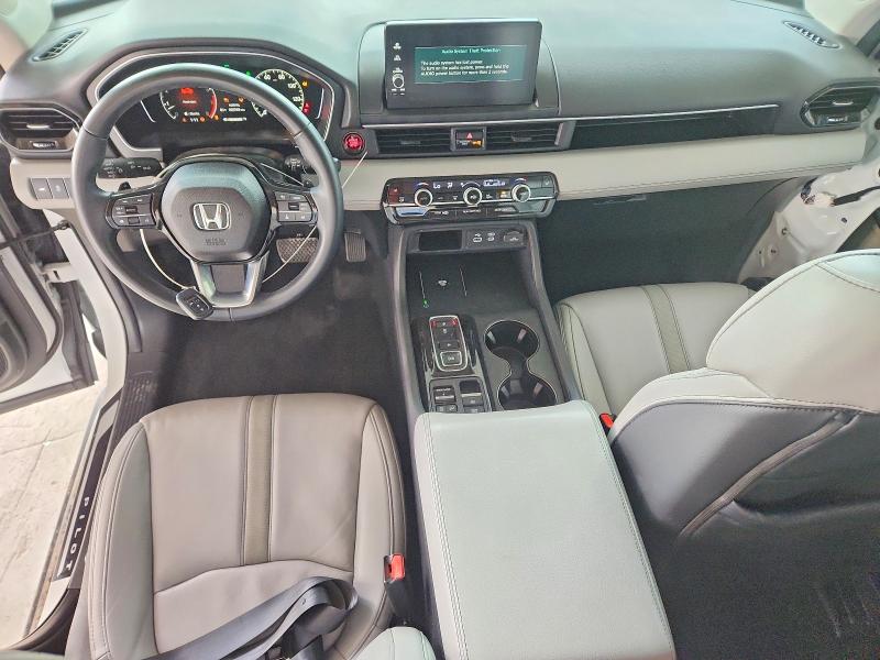 Photo 8 from auction – 2025 HONDA PILOT with VIN 5FNYG2H43SB007935