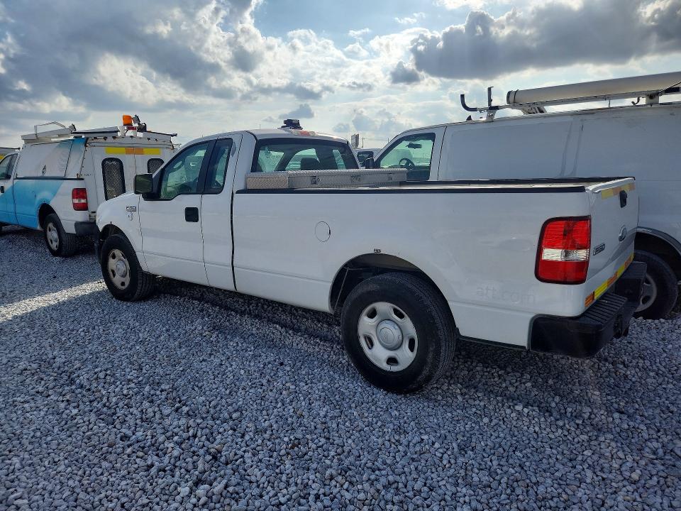 Photo 2 from auction – 2007 FORD F150 with VIN 1FTRF12W37KD54204