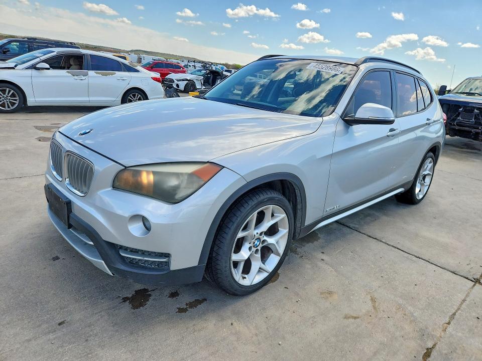 BMW X1 2013 with VIN WBAVM1C55DVW41898 - Photo from auction
