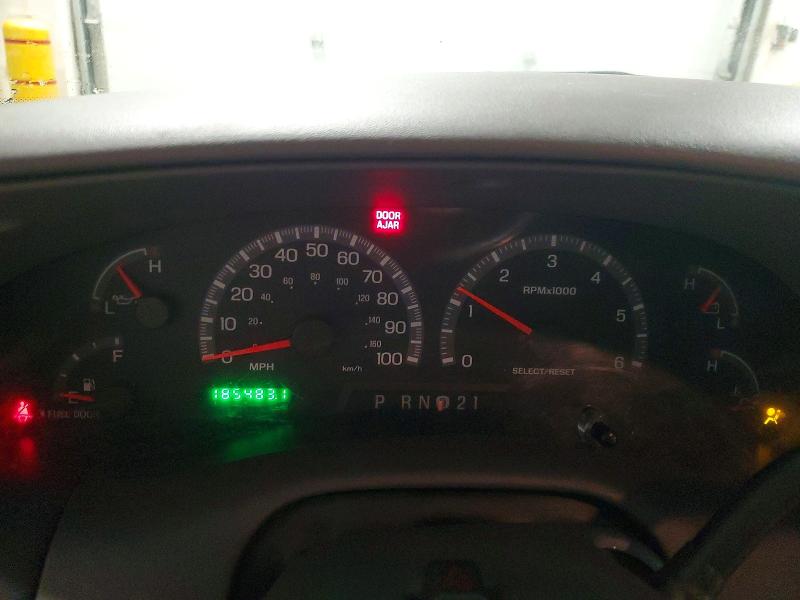 Photo 9 from auction – 2002 FORD F150 with VIN 1FTRW07652KD46147