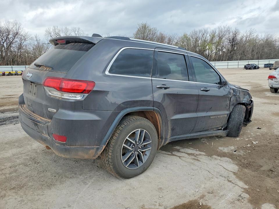 Photo 3 from auction – 2020 JEEP GRAND CHEROKEE with VIN 1C4RJFAG4LC437098